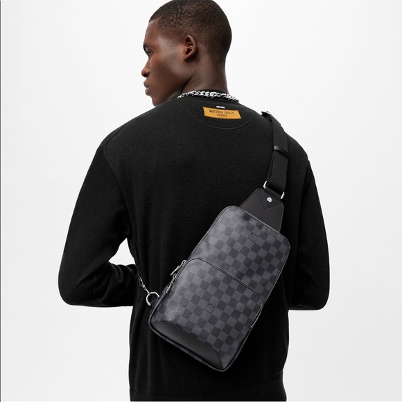 Louis Vuitton back pack - Picture 6 of 6